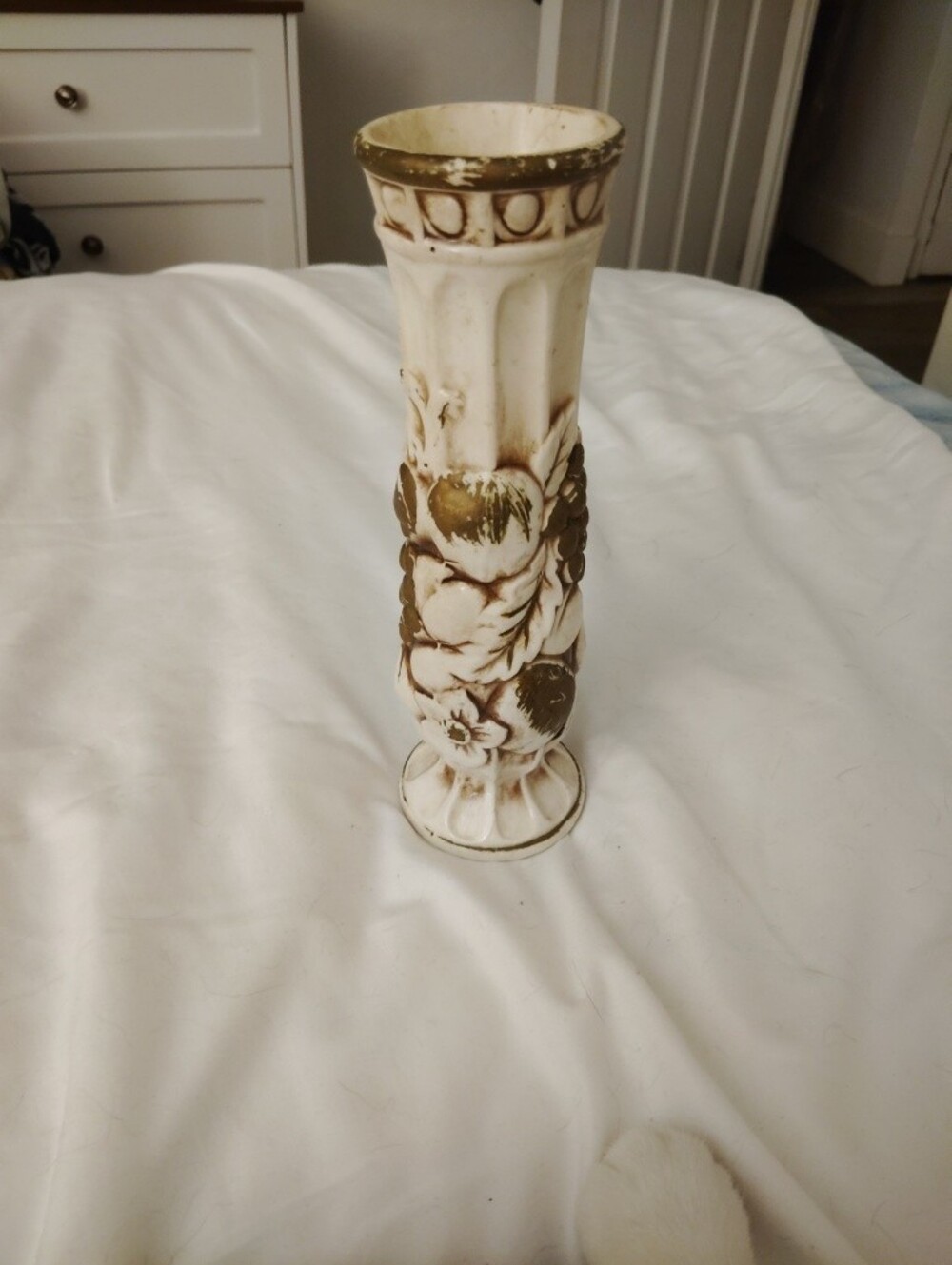 Vintage- Inarco Japan E-5052 Fruits Vase Cream And Gold